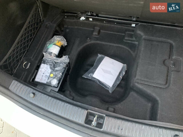 Мерседес Ц-Класс, объемом двигателя 1.95 л и пробегом 117 тыс. км за 32000 $, фото 43 на Automoto.ua