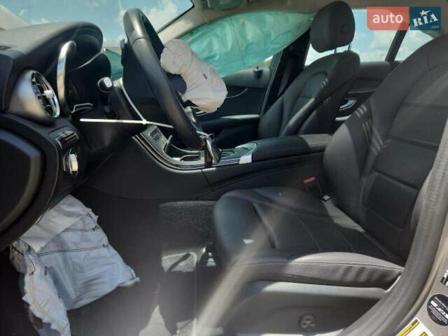 Мерседес Ц-Клас, об'ємом двигуна 1.99 л та пробігом 65 тис. км за 17500 $, фото 6 на Automoto.ua