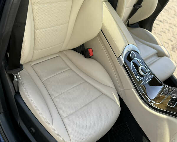 Мерседес Ц-Класс, объемом двигателя 2 л и пробегом 29 тыс. км за 28500 $, фото 16 на Automoto.ua