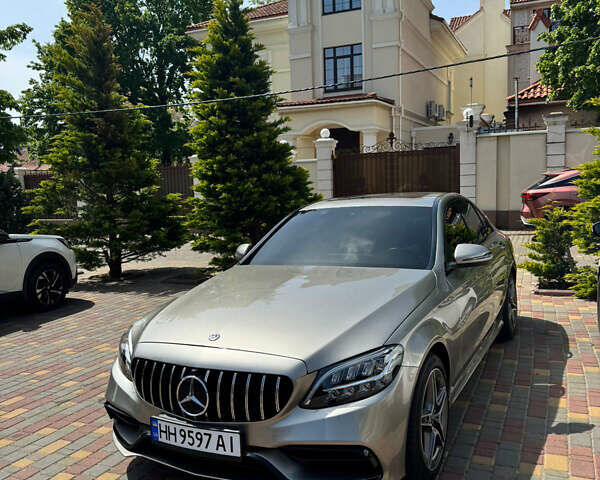 Мерседес Ц-Клас, об'ємом двигуна 1.99 л та пробігом 64 тис. км за 30500 $, фото 4 на Automoto.ua