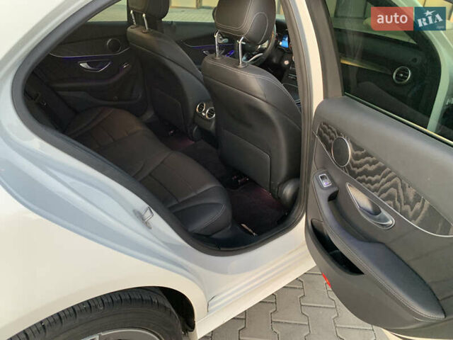 Мерседес Ц-Класс, объемом двигателя 1.95 л и пробегом 117 тыс. км за 32000 $, фото 36 на Automoto.ua