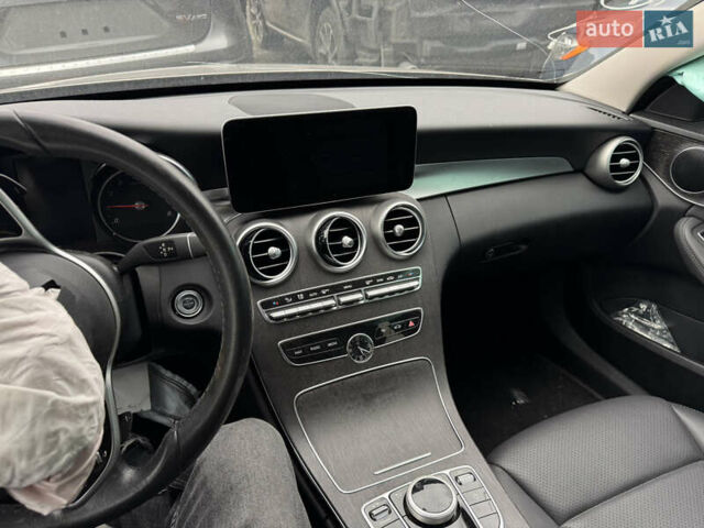 Мерседес Ц-Клас, об'ємом двигуна 1.99 л та пробігом 65 тис. км за 17500 $, фото 13 на Automoto.ua