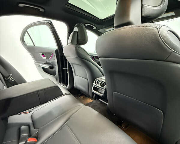 Мерседес Ц-Клас, об'ємом двигуна 2 л та пробігом 42 тис. км за 54500 $, фото 34 на Automoto.ua