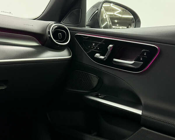 Мерседес Ц-Клас, об'ємом двигуна 2 л та пробігом 42 тис. км за 54500 $, фото 26 на Automoto.ua