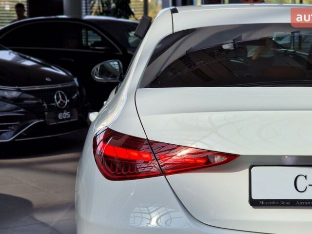 Мерседес Ц-Класс, объемом двигателя 1.99 л и пробегом 0 тыс. км за 64675 $, фото 5 на Automoto.ua