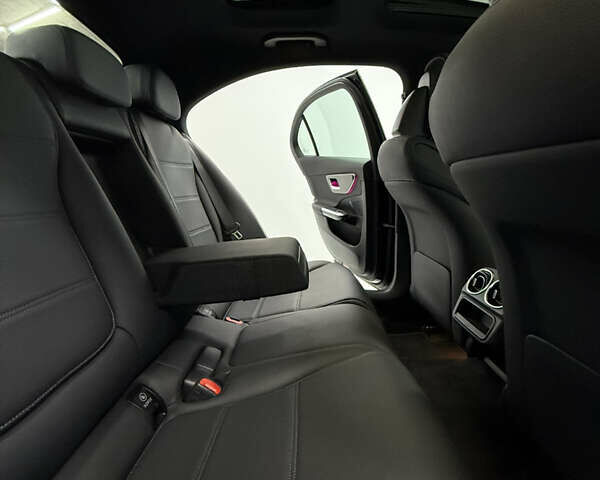 Мерседес Ц-Клас, об'ємом двигуна 2 л та пробігом 42 тис. км за 54500 $, фото 35 на Automoto.ua