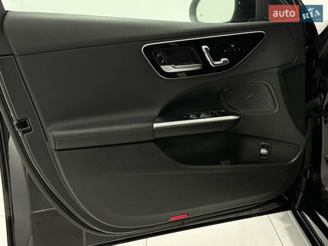 Мерседес Ц-Клас, об'ємом двигуна 2 л та пробігом 42 тис. км за 54500 $, фото 18 на Automoto.ua