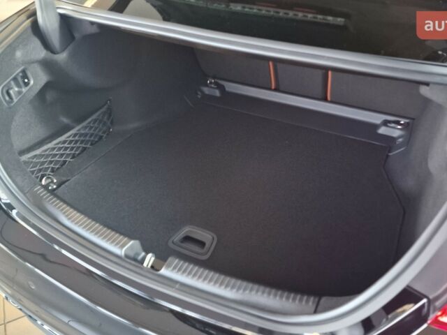 Мерседес Ц-Класс, объемом двигателя 1.5 л и пробегом 0 тыс. км за 67050 $, фото 19 на Automoto.ua