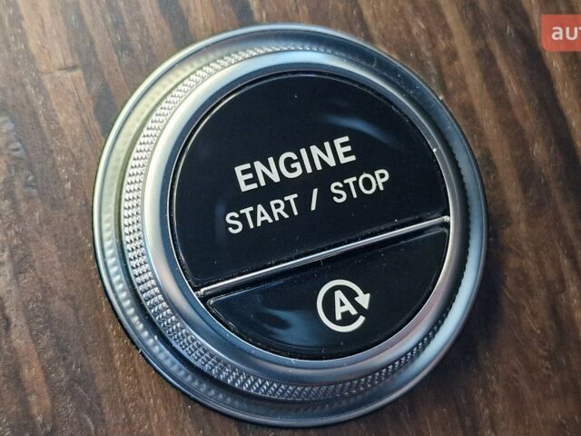 Мерседес Ц-Класс, объемом двигателя 1.5 л и пробегом 0 тыс. км за 67050 $, фото 14 на Automoto.ua