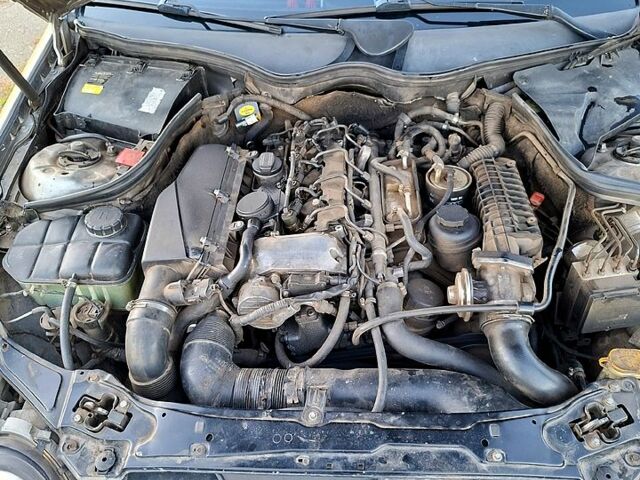 Мерседес Ц-Класс 2003 в Одессе на Automoto.ua Мерседес Ц-Класс, объемом двигателя 2.2 л и пробегом 491 тыс. км за 5900 $, фото 13 на Automoto.ua