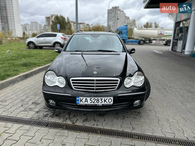 Мерседес Ц-Клас 2003 у Києві на Automoto.ua Мерседес Ц-Клас, об'ємом двигуна 1.8 л та пробігом 370 тис. км за 4300 $, фото 1 на Automoto.ua