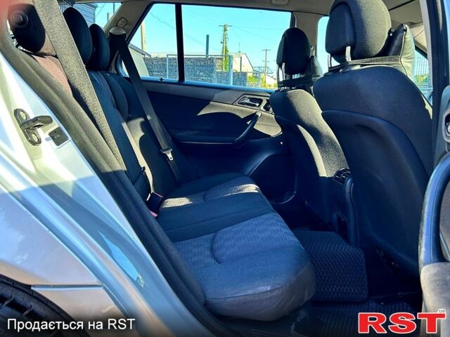 Мерседес Ц-Класс, объемом двигателя 2.2 л и пробегом 234 тыс. км за 5900 $, фото 9 на Automoto.ua