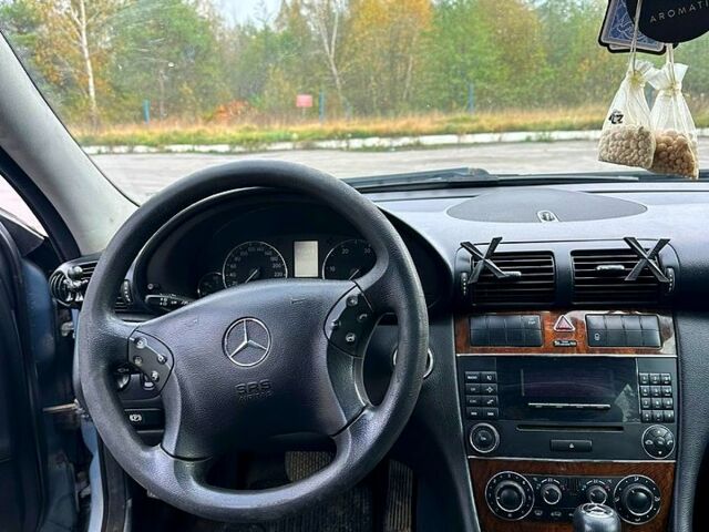 Мерседес Ц-Класс, объемом двигателя 2.2 л и пробегом 0 тыс. км за 3100 $, фото 6 на Automoto.ua