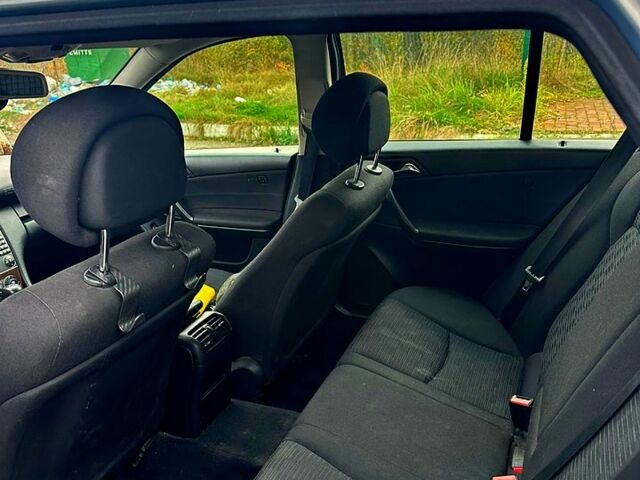 Мерседес Ц-Класс, объемом двигателя 2.2 л и пробегом 0 тыс. км за 3100 $, фото 9 на Automoto.ua