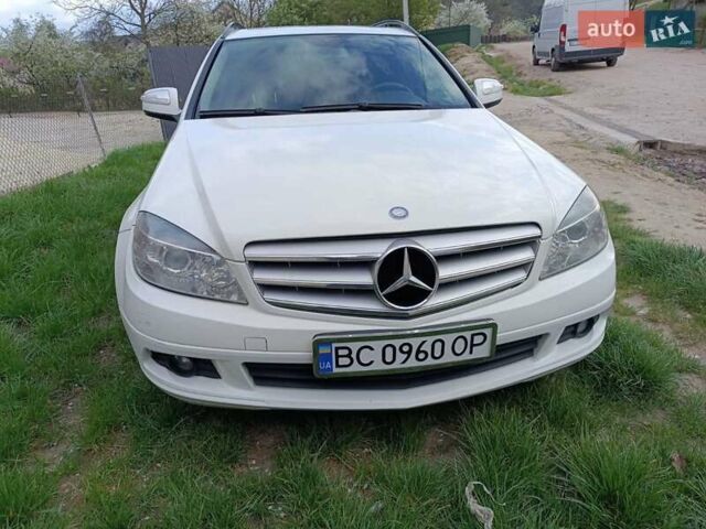 Мерседес Ц-Класс, объемом двигателя 2.15 л и пробегом 370 тыс. км за 7500 $, фото 1 на Automoto.ua
