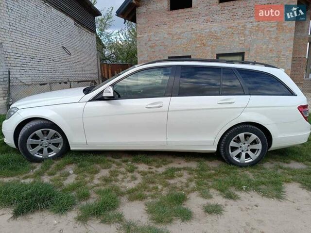 Мерседес Ц-Класс, объемом двигателя 2.15 л и пробегом 370 тыс. км за 7500 $, фото 6 на Automoto.ua