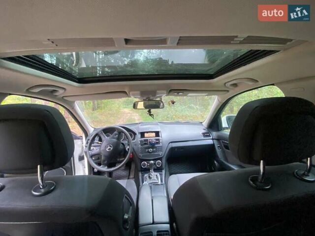 Мерседес Ц-Класс, объемом двигателя 2.15 л и пробегом 370 тыс. км за 7500 $, фото 8 на Automoto.ua