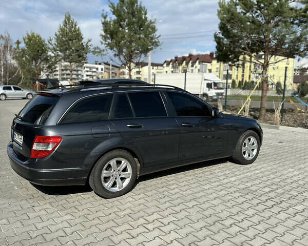 Мерседес Ц-Клас, об'ємом двигуна 2.15 л та пробігом 340 тис. км за 8499 $, фото 6 на Automoto.ua