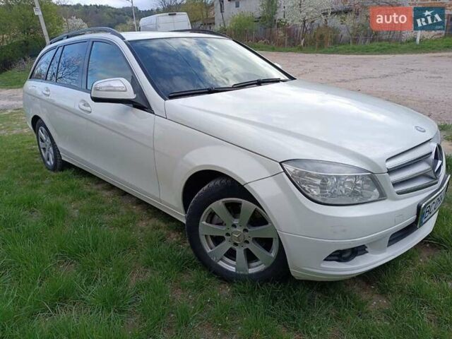 Мерседес Ц-Класс, объемом двигателя 2.15 л и пробегом 370 тыс. км за 7500 $, фото 3 на Automoto.ua