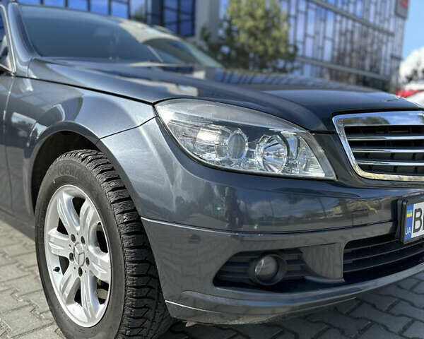 Мерседес Ц-Клас, об'ємом двигуна 2.15 л та пробігом 340 тис. км за 8499 $, фото 31 на Automoto.ua