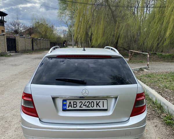 Мерседес Ц-Класс, объемом двигателя 1.8 л и пробегом 280 тыс. км за 7999 $, фото 5 на Automoto.ua