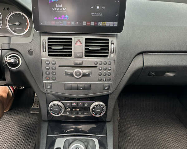 Мерседес Ц-Клас, об'ємом двигуна 2.2 л та пробігом 335 тис. км за 12300 $, фото 32 на Automoto.ua