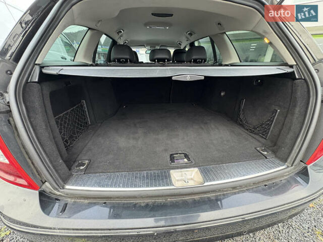 Мерседес Ц-Клас, об'ємом двигуна 2.1 л та пробігом 280 тис. км за 11000 $, фото 19 на Automoto.ua