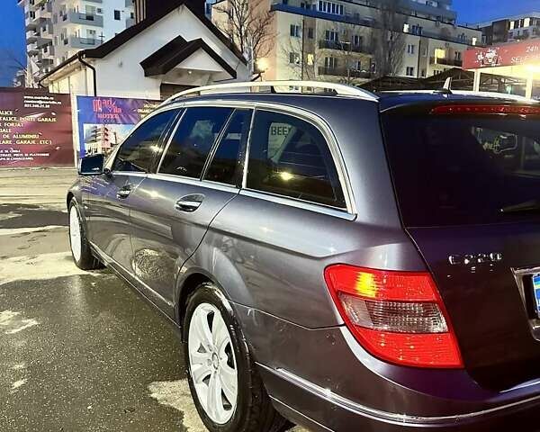 Мерседес Ц-Класс, объемом двигателя 0 л и пробегом 228 тыс. км за 9200 $, фото 2 на Automoto.ua