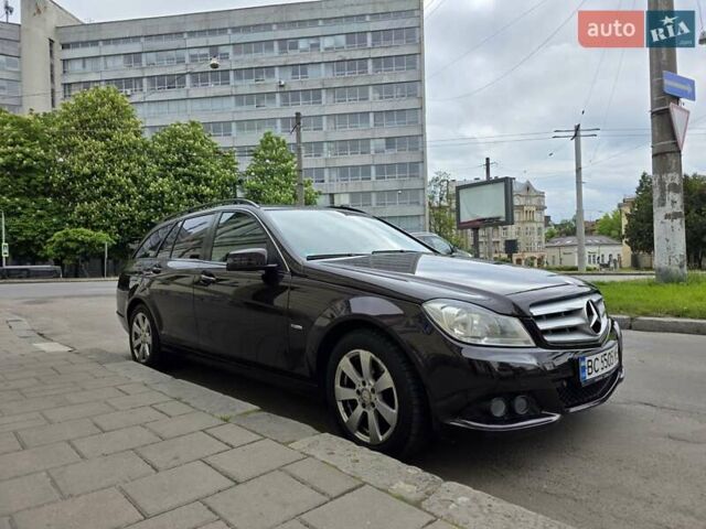 Мерседес Ц-Класс, объемом двигателя 2.1 л и пробегом 320 тыс. км за 10200 $, фото 2 на Automoto.ua
