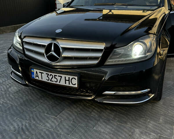 Мерседес Ц-Класс, объемом двигателя 2.2 л и пробегом 304 тыс. км за 10100 $, фото 1 на Automoto.ua