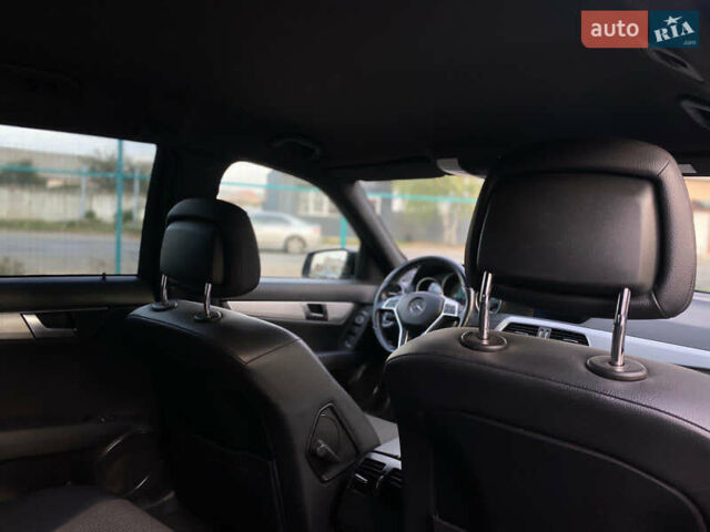 Мерседес Ц-Клас, об'ємом двигуна 2.2 л та пробігом 290 тис. км за 10850 $, фото 36 на Automoto.ua