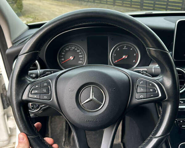 Мерседес Ц-Класс, объемом двигателя 2.14 л и пробегом 155 тыс. км за 15800 $, фото 6 на Automoto.ua