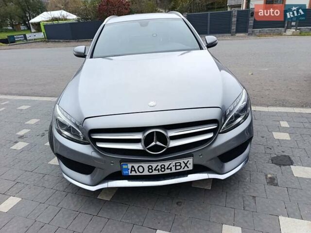Мерседес Ц-Класс, объемом двигателя 2.2 л и пробегом 301 тыс. км за 18300 $, фото 2 на Automoto.ua
