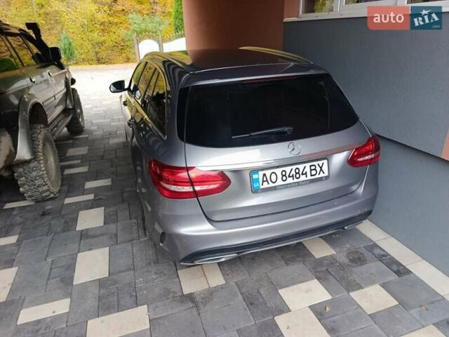 Мерседес Ц-Класс, объемом двигателя 2.2 л и пробегом 301 тыс. км за 18300 $, фото 3 на Automoto.ua