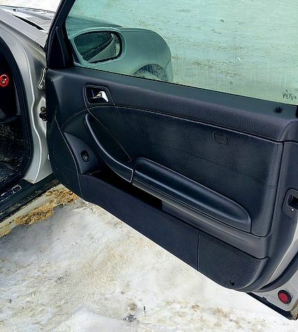 Сірий Мерседес Ц-Клас, об'ємом двигуна 2 л та пробігом 26 тис. км за 2700 $, фото 9 на Automoto.ua