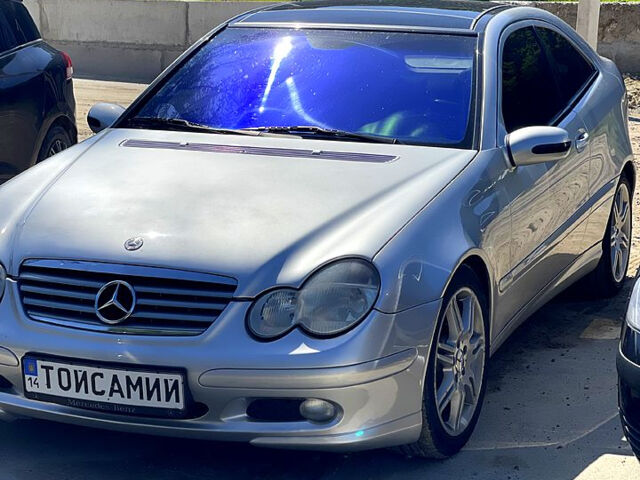 Сірий Мерседес Ц-Клас, об'ємом двигуна 2 л та пробігом 270 тис. км за 5000 $, фото 6 на Automoto.ua