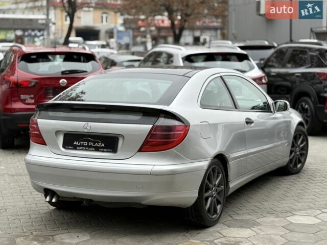 Серый Мерседес Ц-Класс, объемом двигателя 2.2 л и пробегом 211 тыс. км за 4800 $, фото 5 на Automoto.ua