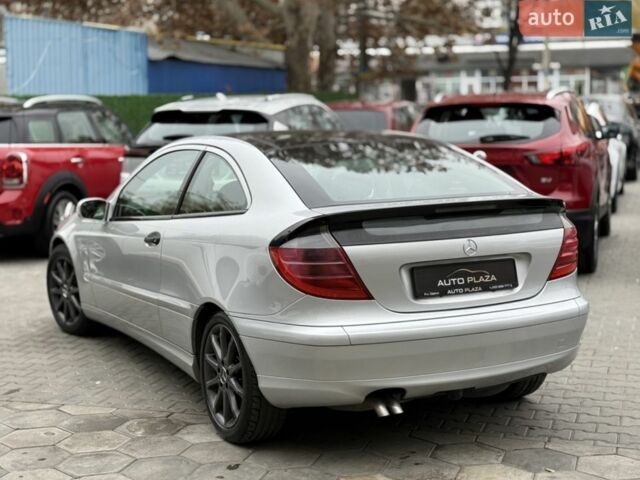 Серый Мерседес Ц-Класс, объемом двигателя 2.2 л и пробегом 211 тыс. км за 4800 $, фото 7 на Automoto.ua
