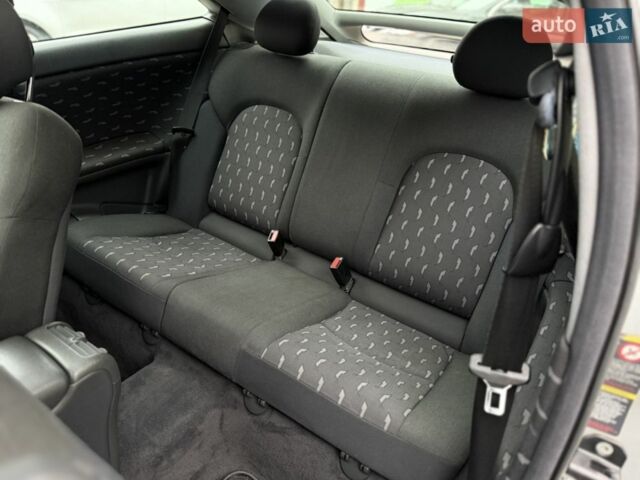 Серый Мерседес Ц-Класс, объемом двигателя 2.2 л и пробегом 211 тыс. км за 4800 $, фото 22 на Automoto.ua