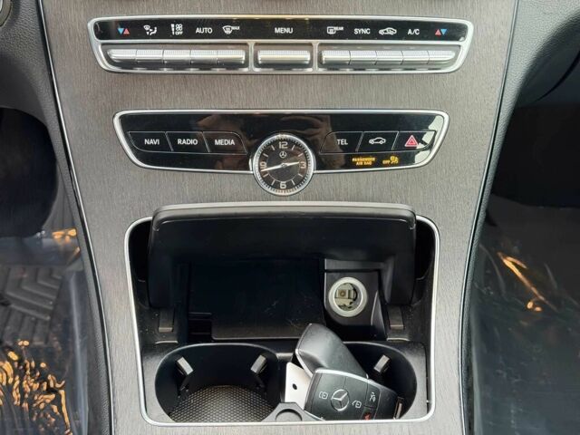 Сірий Мерседес Ц-Клас, об'ємом двигуна 2 л та пробігом 47 тис. км за 13000 $, фото 15 на Automoto.ua