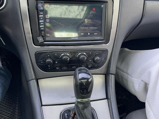 Сірий Мерседес Ц-Клас, об'ємом двигуна 2.1 л та пробігом 398 тис. км за 3800 $, фото 6 на Automoto.ua