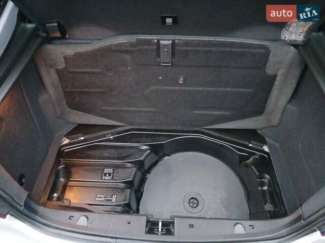 Серый Мерседес Ц-Класс, объемом двигателя 2 л и пробегом 209 тыс. км за 3999 $, фото 25 на Automoto.ua