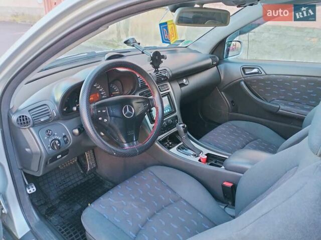 Мерседес Ц-Класс 2001 в Белой Церкве на Automoto.ua Серый Мерседес Ц-Класс, объемом двигателя 2 л и пробегом 258 тыс. км за 5300 $, фото 7 на Automoto.ua