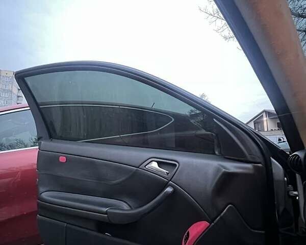 Серый Мерседес Ц-Класс, объемом двигателя 2.3 л и пробегом 334 тыс. км за 5000 $, фото 13 на Automoto.ua