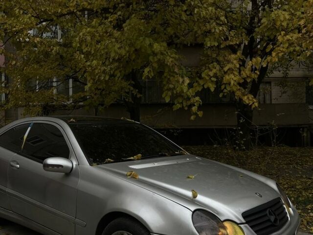 Сірий Мерседес Ц-Клас, об'ємом двигуна 2.3 л та пробігом 334 тис. км за 5000 $, фото 2 на Automoto.ua