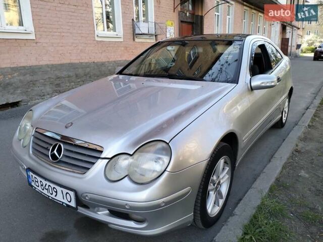 Мерседес Ц-Класс 2001 в Белой Церкве на Automoto.ua Серый Мерседес Ц-Класс, объемом двигателя 2 л и пробегом 258 тыс. км за 5300 $, фото 1 на Automoto.ua