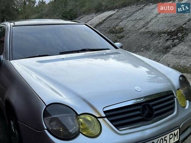Серый Мерседес Ц-Класс, объемом двигателя 2.3 л и пробегом 334 тыс. км за 5000 $, фото 6 на Automoto.ua