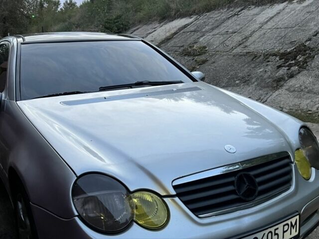 Сірий Мерседес Ц-Клас, об'ємом двигуна 2.3 л та пробігом 334 тис. км за 5000 $, фото 7 на Automoto.ua
