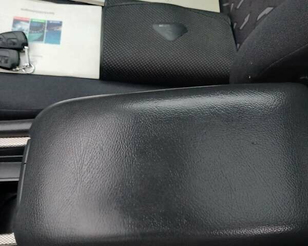 Серый Мерседес Ц-Класс, объемом двигателя 2 л и пробегом 209 тыс. км за 3999 $, фото 11 на Automoto.ua