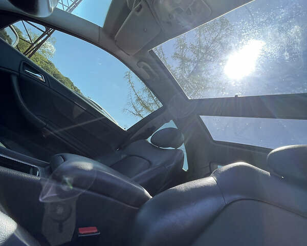 Серый Мерседес Ц-Класс, объемом двигателя 2 л и пробегом 275 тыс. км за 4900 $, фото 15 на Automoto.ua